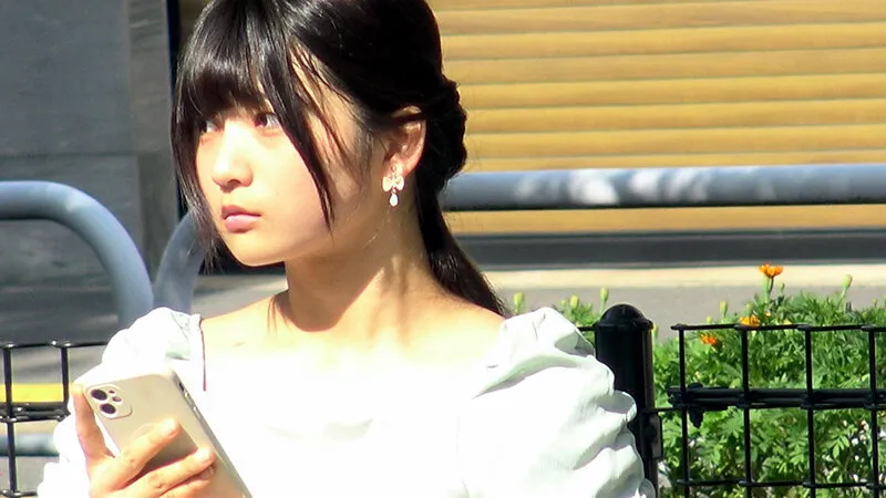 街でエロいお姉さんに誘われ…一滴残らず絞り取ってあげる 柊みおり