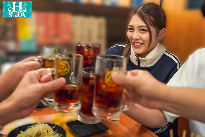 普段はサバサバしている感じで酔ったら豪快SEX 女子社員AVデビュー。
