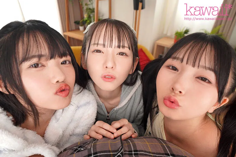 【VR】顔面特化×ベロキス×ハーレム痴女っ娘（こ） 顔面優勝すぎる姪っ子3姉妹の幼つるまんにありったけの精子ドピュッドピュッドピュッ 西元めいさ 八坂凪 由良かな