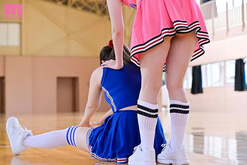 究極の制服チラリズム 真夏の体育編