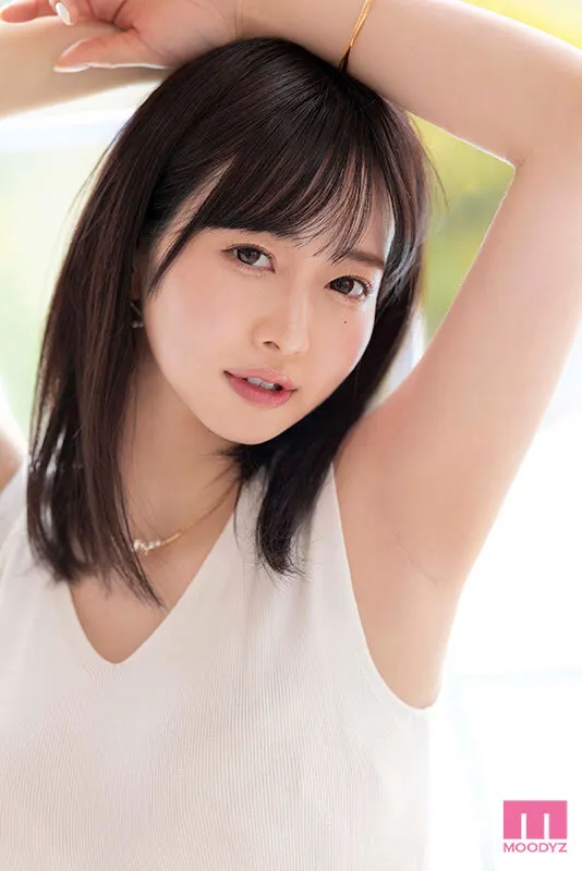 白岩冬萌1st BEST きれいなお姉さんの最高の1年分720分