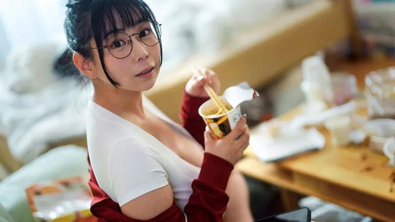 ゴミ部屋共同中出し 怠惰な叔母から溢れるメス臭とダル着から溢れた豊満な体に精を使い果たしたボク 吉根ゆりあ
