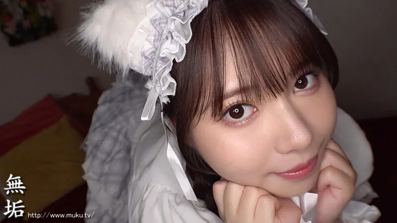 私、頑張って売れたいですっ♪ 人気者になりたいアイドル美少女が、明るく笑顔で内緒のオフパコ枕営業 咲月ひな