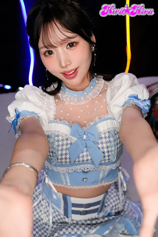 エグいファンサしてくれるメロがりギャルドル舐めじゃくりフェラで顔面ザーメンシャワーオフパコ撮影会 新井リマ