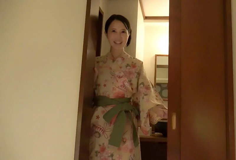 ノーブラ中出し温泉旅行 宮野桜