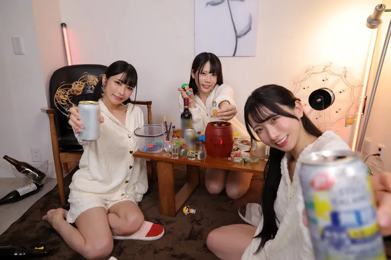 【VR】超絶おっぱい空間 ハーレムパコパコなまSEX 桜ゆの 胡桃さくら 宮西ひかる