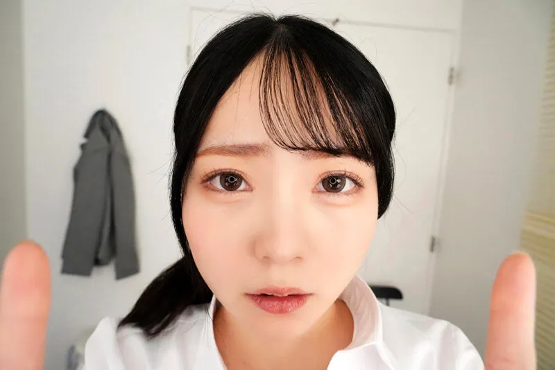 【VR】張り込み捜査中の無機質なマンションの一室で、対象(ターゲット)を常に監視しながら 先輩捜査官に、クチでも膣内でも射精させられたボク。 美ノ嶋めぐり