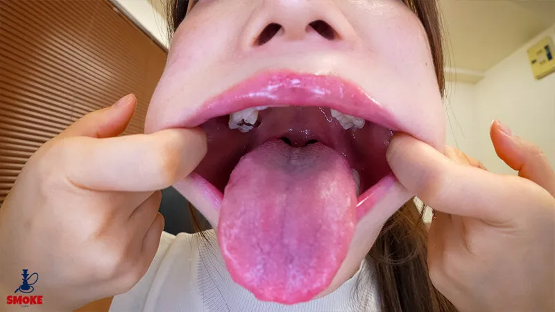 【ベロ接吻セクハラ】残業中のオフィスで二人きり、よだれダラダラ濡れ長舌をねじ込み密着濃厚ベロちゅうしながら若手精子を搾り取る人妻巨乳女上司 碧那美海