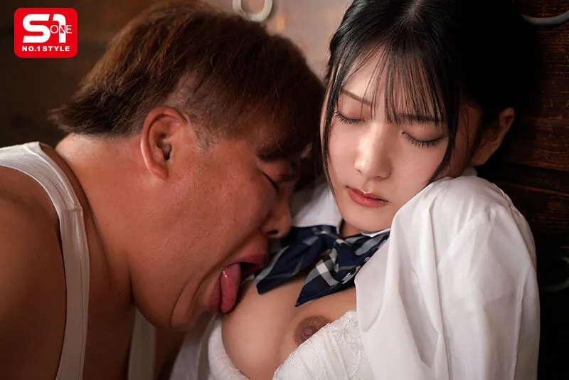 無口な連れ子をしつこく舐め犯したらよく喘ぎ鳴くようになりました。 初美なのか