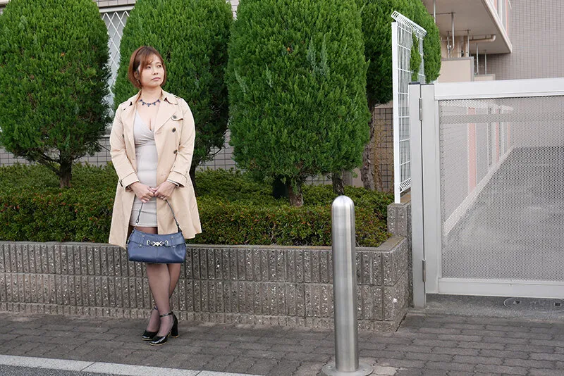 「立ちんぼ妻」 B級熟女 しょうこ38歳