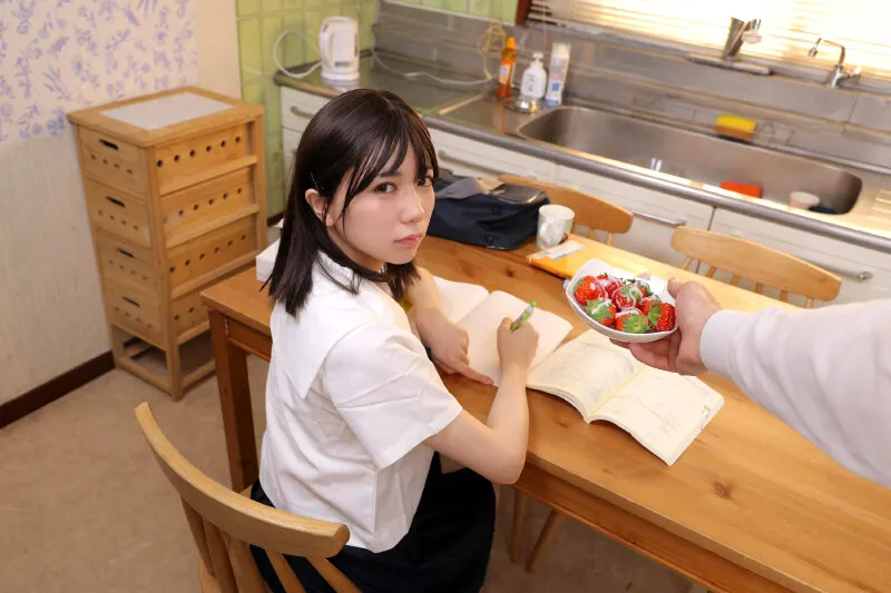 【VR】【8K】娘に精子を飲ませて育ててます。ゆなちゃん