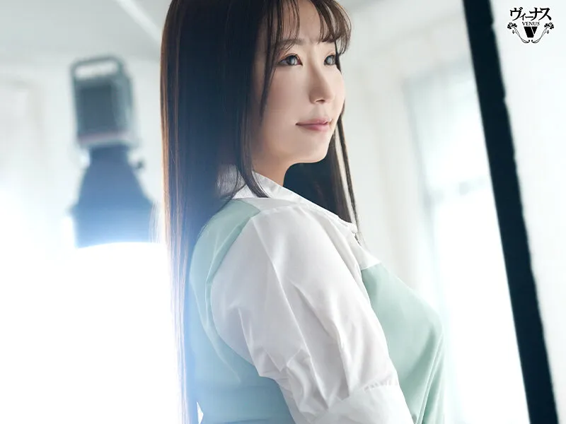 本物素人妻AV Debut！！青春を音楽に捧げた遅咲きの清楚美人妻は今が全盛期 快楽に貪欲にイキ乱れ狂い咲く 槻本あすか