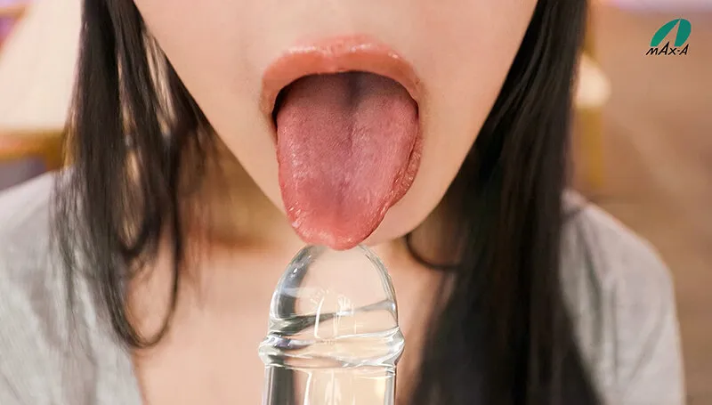 夫が仕事中に人妻が主観淫語でじっくりたっぷり抜いてくれるオナサポSEX 朝妃りお