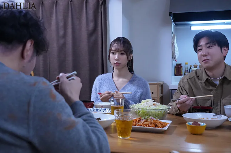 「女に興味ない」と言い続ける32年間『彼女無し』の友人に妻を1泊2日預けたら、不眠不休で11発中出しされて帰ってきた-。 与田りん