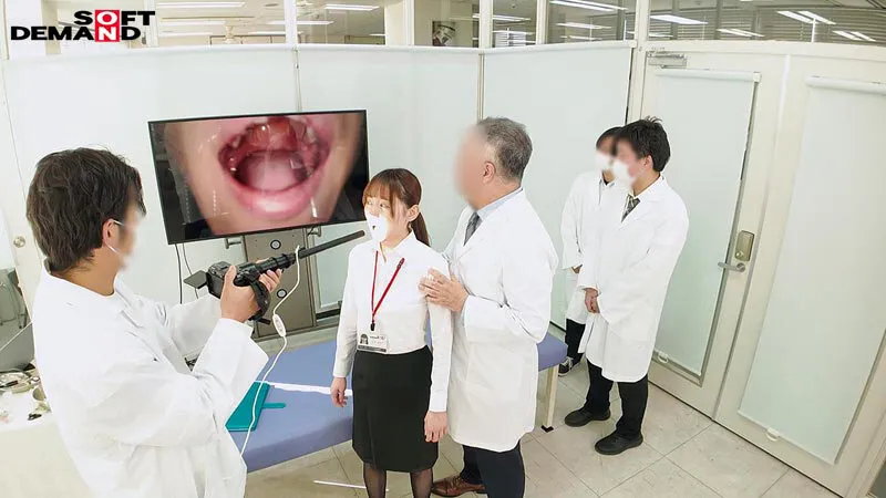 平日のオフィスで大公開ドクハラ健康診断 人事部 与田ひかげ