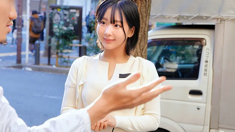 働くカワイイ看板娘の皆さん！！「仕事の合間に筆下ろししてくれませんか！？」6休憩中に童貞くんの悩みを聞いてると母性本能くすぐられ膣がキュンキュン赤面発情（＾＾；）「私が…初めてじゃダメかな」ミラクル展開ww勤務中に童貞卒業ナマハメ連続中出しセックスSP