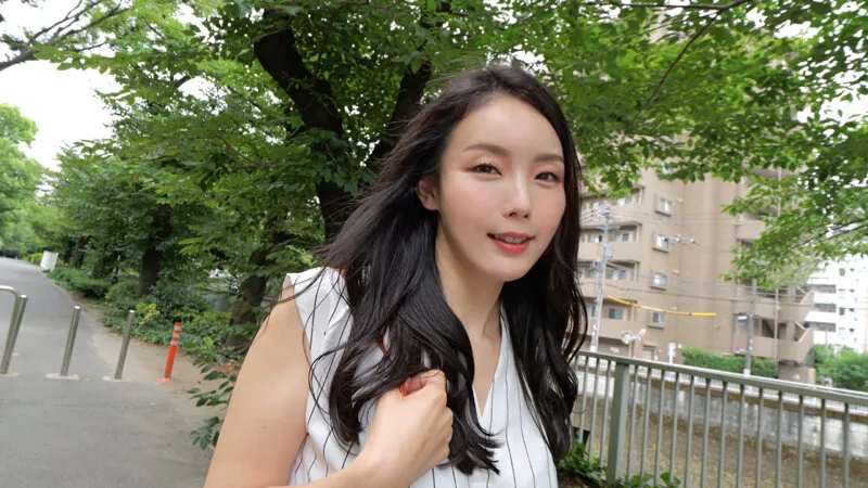 アラフォーになって結婚した新婚熟女 出産を諦められない妊娠願望激強な托卵希望の新妻にNTR種付け中出し