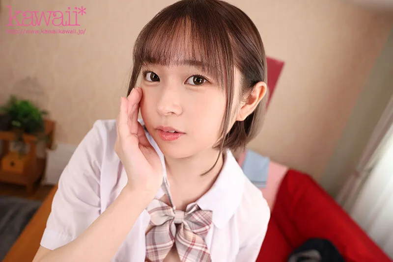 【VR】親の再婚でできたマセガキ妹に童貞疑惑を掛けられて…冗談?本気?ニンマリ顔で迫られ恥ずかしながら筆おろしされちゃった。 松岡美桜