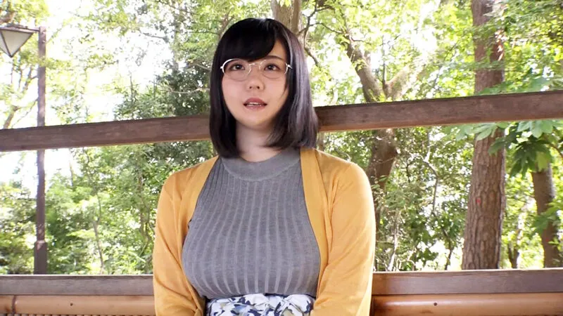 【マニア垂涎】スライムK-cup超乳若妻、流出。欲求不満ンの色白な癒し系素人さんの濃厚5本番。