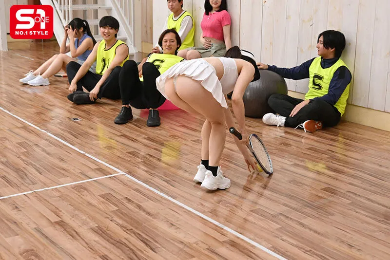 【※脳破壊注意】 やっと出来た初カノジョの正体は… テニサーの男全員とノリでSEX! 「ヤッちゃう?」が口癖の チンハメビッチでした…。 安達夕莉