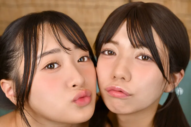 【VR】【8K】僕のことを大好きなあざとちっぱいたちが秘密の場所で無邪気ソープごっこ!~おせっせ交互騎乗位でぬるぬるチ●ポ奪い合い~かほちゃんゆなちゃん